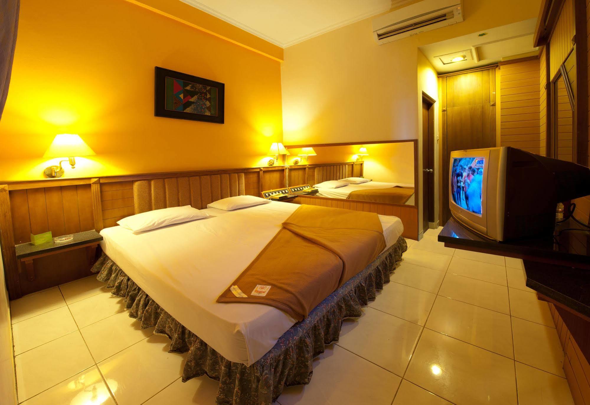 Hotel Asia Surakarta  Ngoại thất bức ảnh